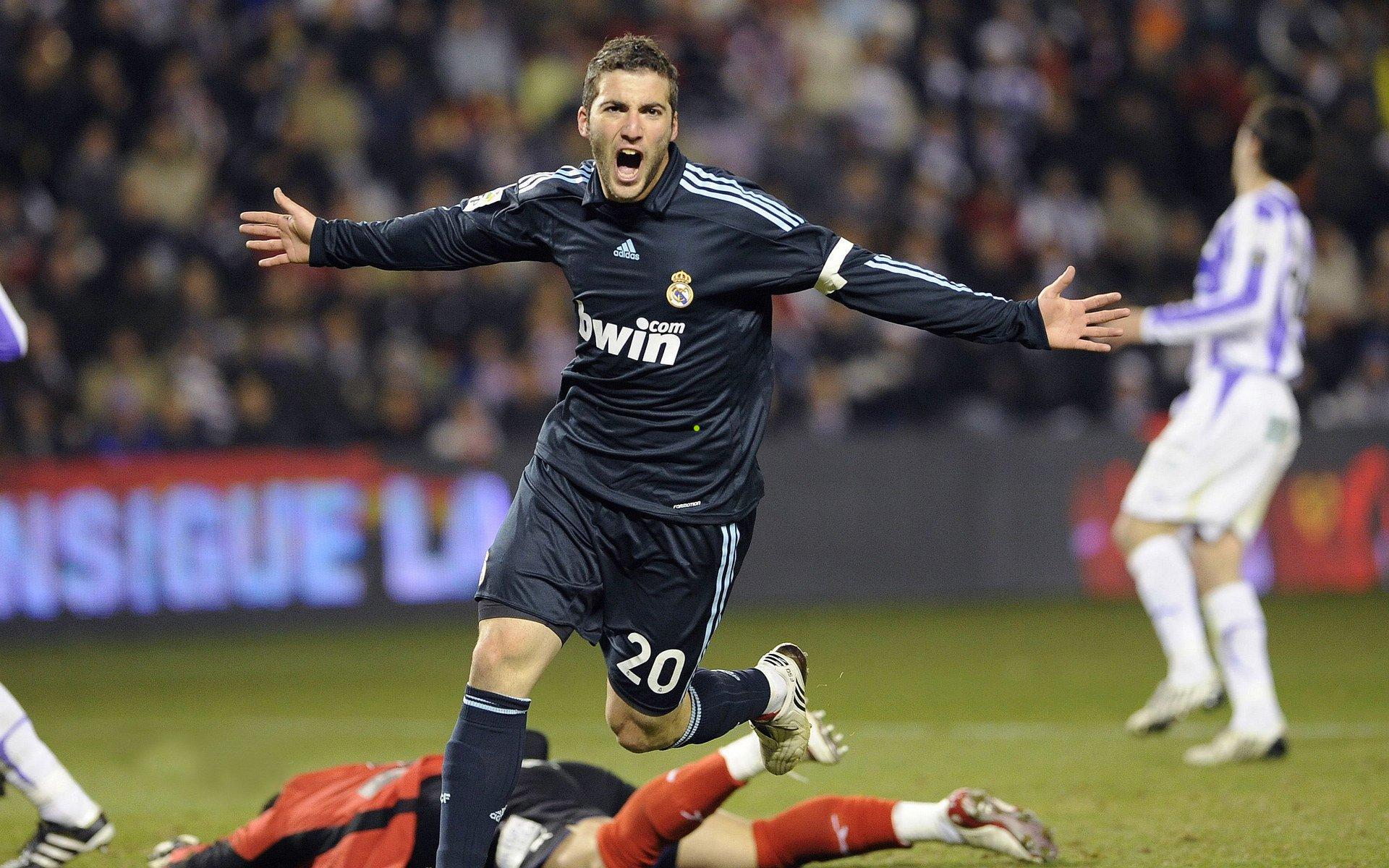 塔雷米深情告别国际米兰，蓝黑岁月永驻心间，感激之情化作离别祝福